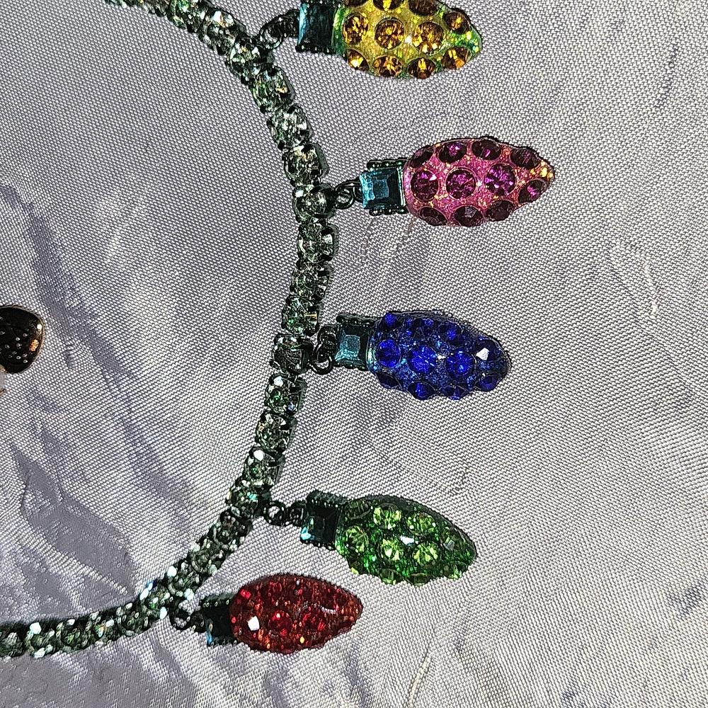 Betsey Johnson Christmas light bulbs - Picture 5 of 6